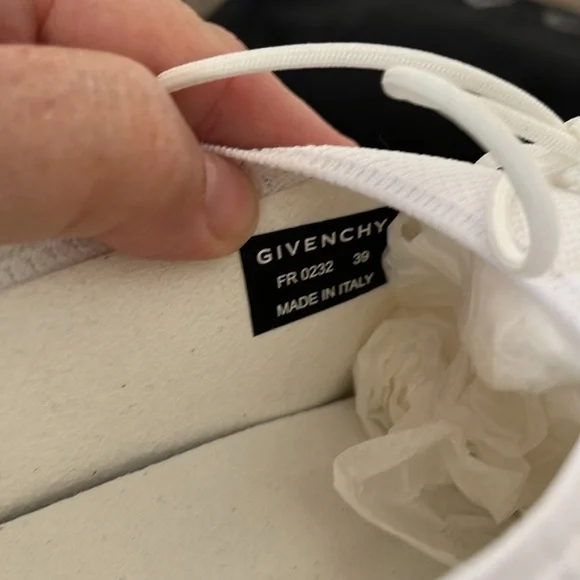 GIVECHY MEN’S/LADIES WHITE KNIT SNEAKERS-39-AMAZING-EUC-BOX-DUST BAG! - Picture 11 of 16